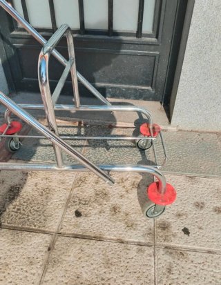 Carro de fregar profesional para transportar cubos