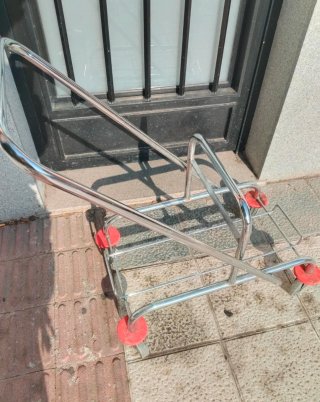 Carro de fregar profesional para transportar cubos
