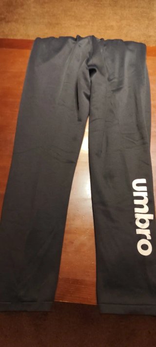Pantalón chándal Umbro negro talla S