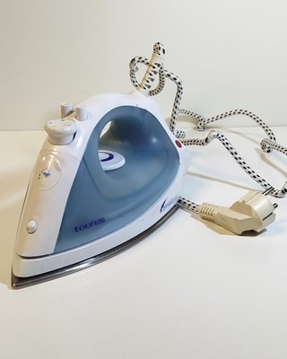 Plancha de vapor Taurus Edria