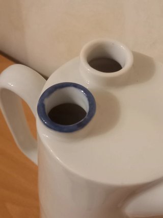Antiguo sifón de porcelana