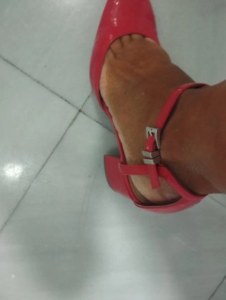 Zapatos de tacón fucsia para mujer