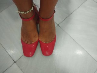 Zapatos de tacón fucsia para mujer