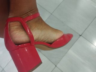 Zapatos de tacón fucsia para mujer