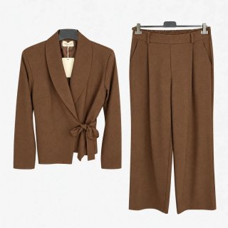 Tailleur Peonia con fusciacca