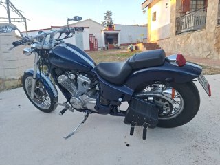 Honda Shadow 600 - Muy buen estado.
