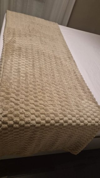 Pie de cama o manta sofá beige fleece