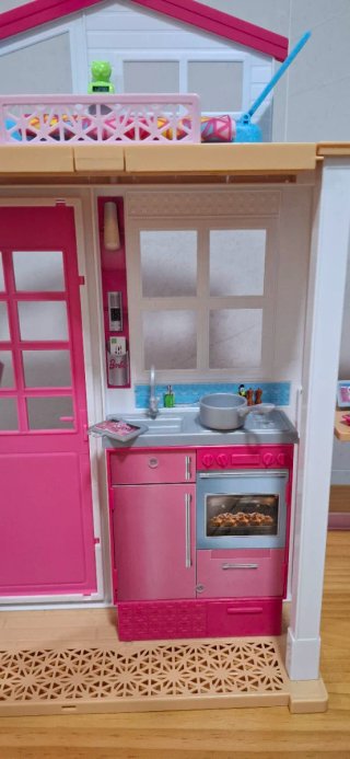 Casa de muñecas Barbie plegable. Apartamento