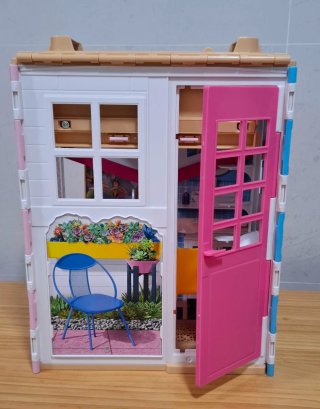 Casa de muñecas Barbie plegable. Apartamento