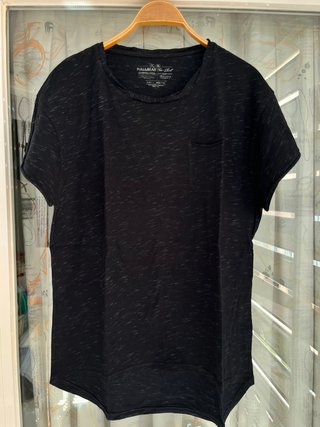 Camiseta negra de hombre