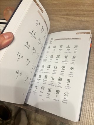 El laberinto de los mitos. Escape book