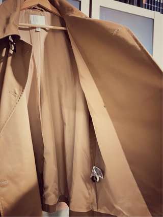 Gabardina corta mujer beige