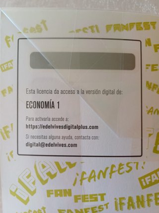 Libro de economía con licencia de 1 Bachillerato