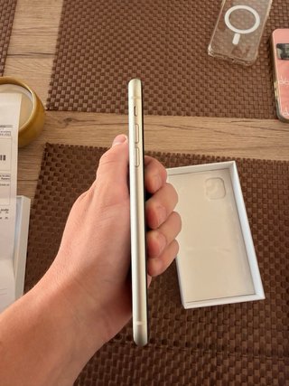 iPhone 11 64GB Blanco 88% Batería