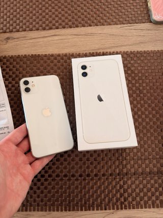 iPhone 11 64GB Blanco 88% Batería