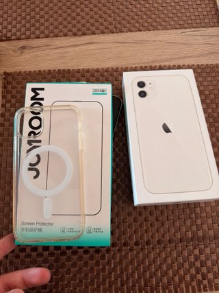 iPhone 11 64GB Blanco 88% Batería