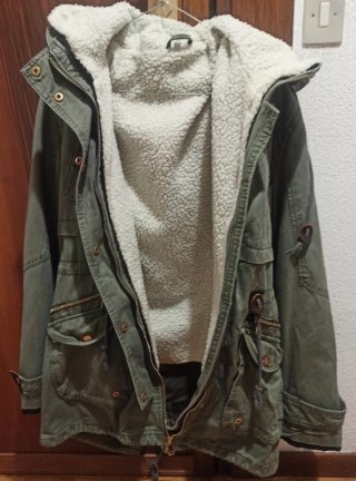 Parka verde militar niña