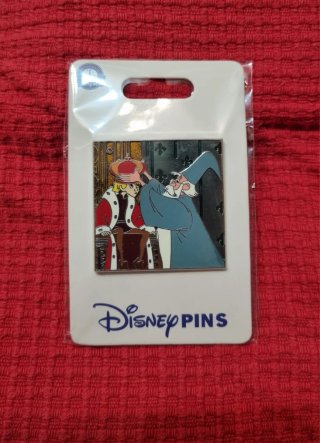 Pin Disneyland Arturo y Merlín