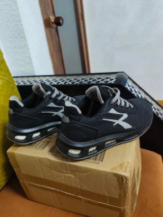 Zapatos U-Power Talla 39 Negro/Gris