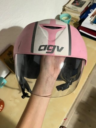 Casco AGV rosa
