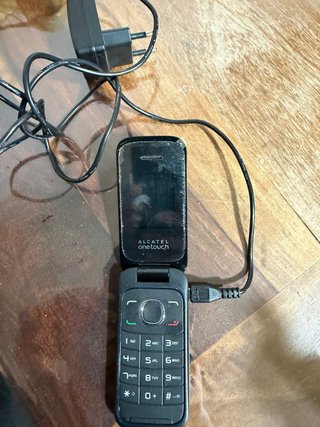 Alcatel One Touch 1035X - Móvil Tapa Negro