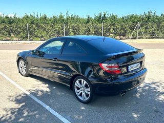 Mercedes-Benz C 220 CDI 2005 (ETIQUETA B)