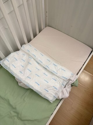 Cuna Sundvik + Colchón Skonast + Ropa Cama