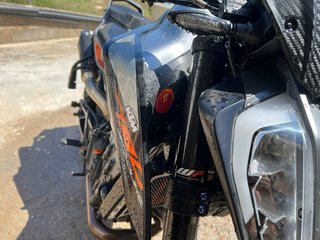 KTM 790 Duke Negra y Naranja