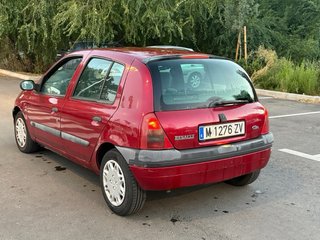 Renault Clio 2000