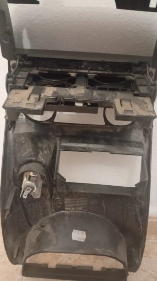Consola Central Nissan Terrano 2 Gris