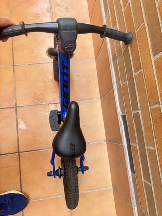 Bici sin pedales Giant azul