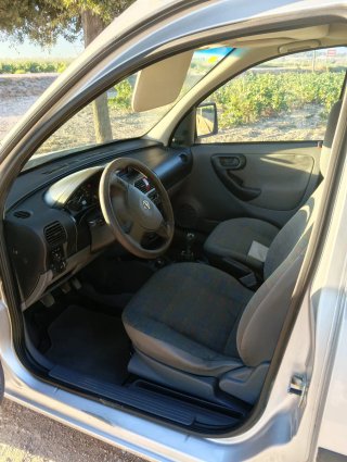 Opel Combo 2004