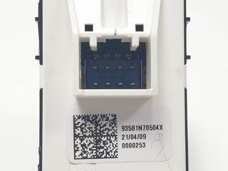 MANDO ELEVALUNAS DELANTERO DERECHO HYUNDAI HYUNDAI TUCSON 2015-0
