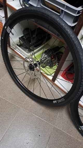 Ruedas DT Swiss Gravel