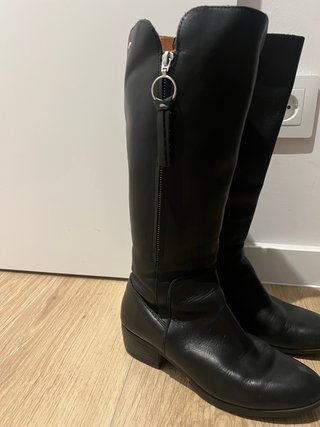 Botas altas negras invierno