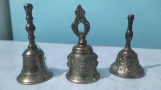 Set di 3 campanelle in bronzo