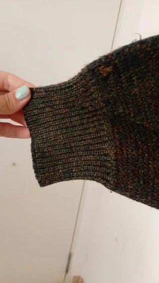 Jersey verde con estampado geométrico