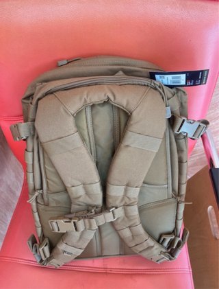 Zaino militare nuovo di zecca 32L Camel