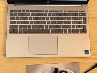 Portátil HP 15-FD0192NS 512GB i3 15.6 FHD nuevo