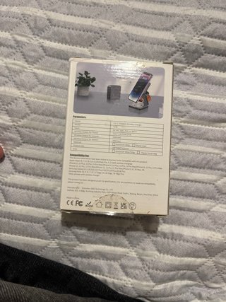 Cargador Inalámbrico Plegable 3 en 1 Adito