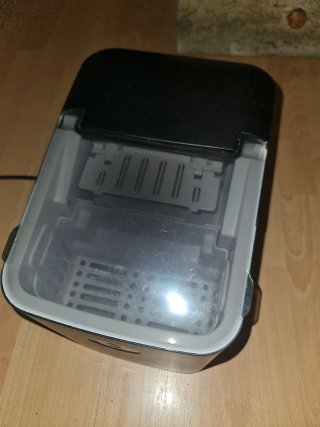 Máquina de hielo compacta