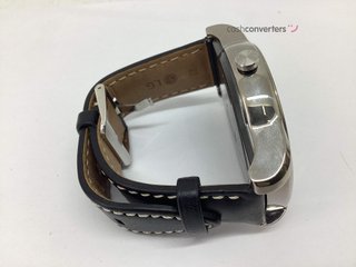 lg urbane w150
