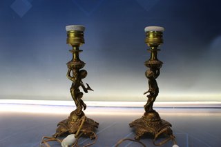 Coppia di lampade da tavolo in bronzo, cherubini.