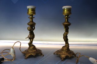 Coppia di lampade da tavolo in bronzo, cherubini.