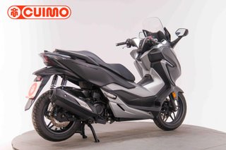 HONDA FORZA 300