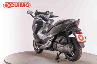HONDA FORZA 300