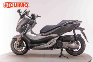 HONDA FORZA 300