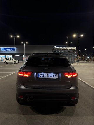 Jaguar F-Pace 2017