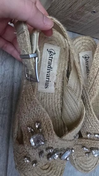 Cuñas de esparto STRADIVARIUS T37