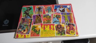 Álbum Monstruos Completo